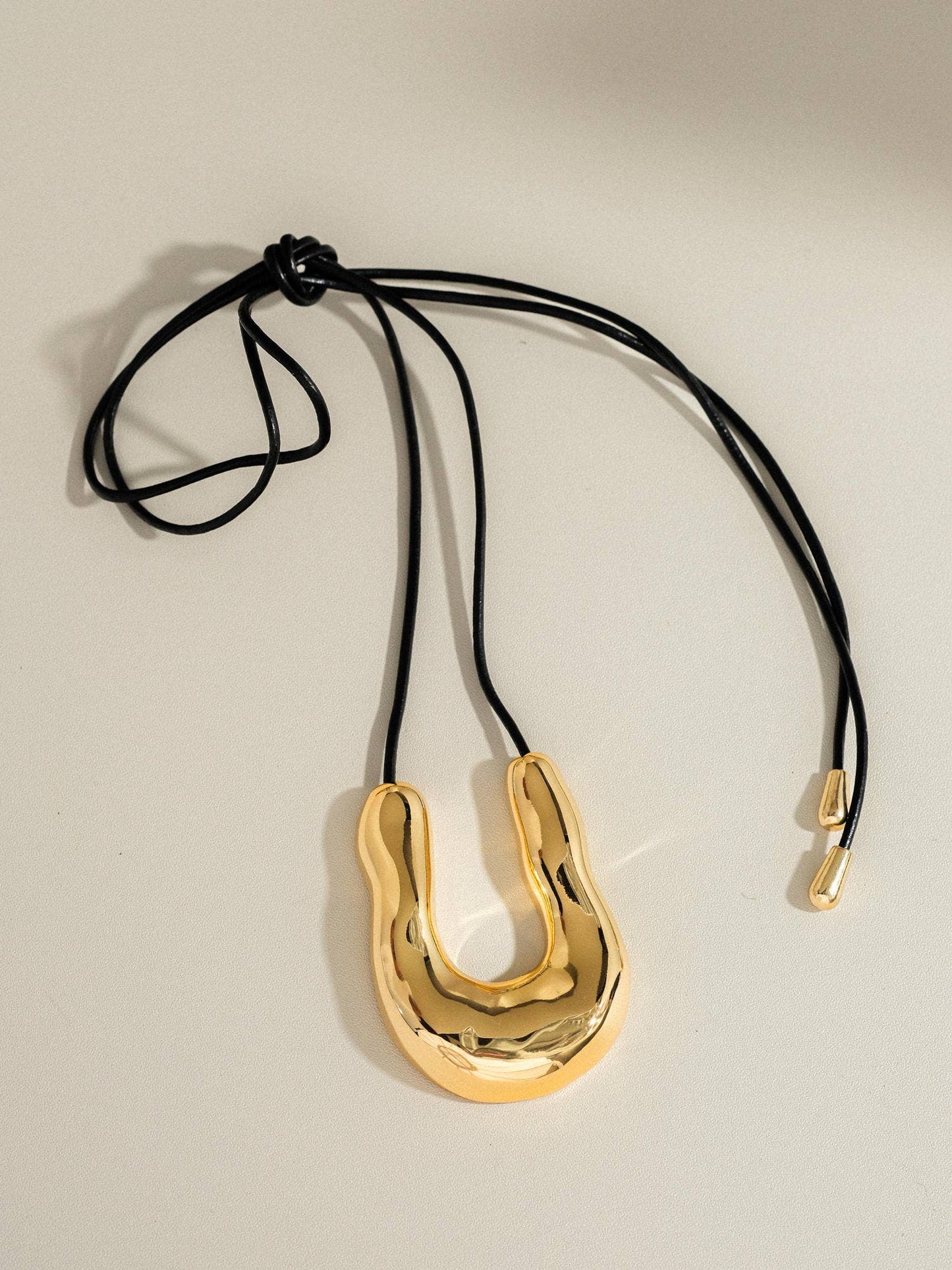 Sable Pendant Cord Necklace