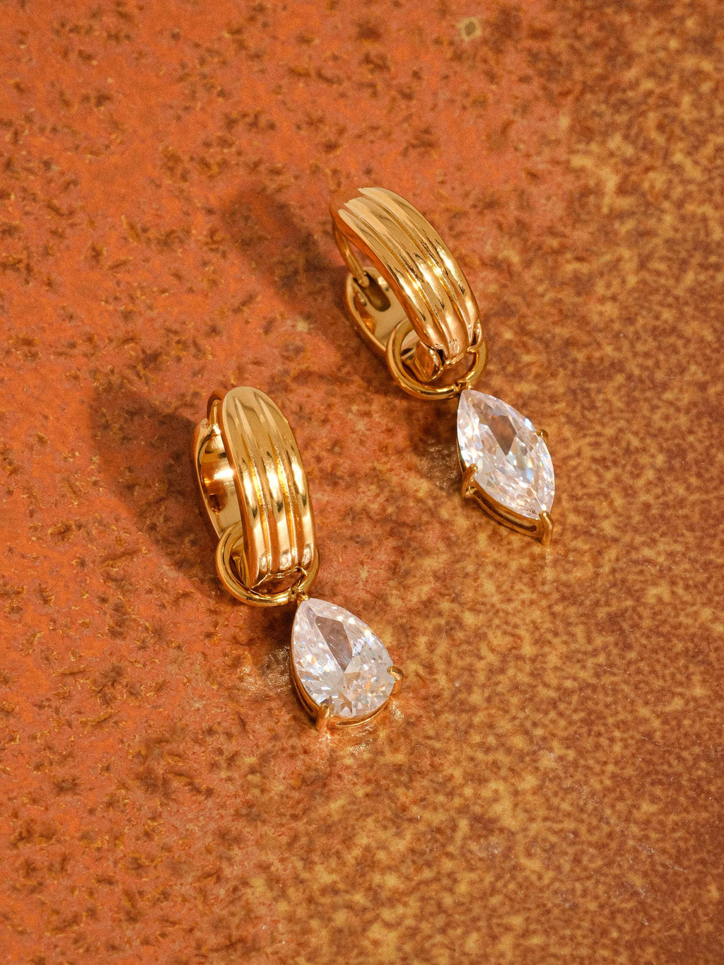 Nancy Teardrop Mismatch Earrings