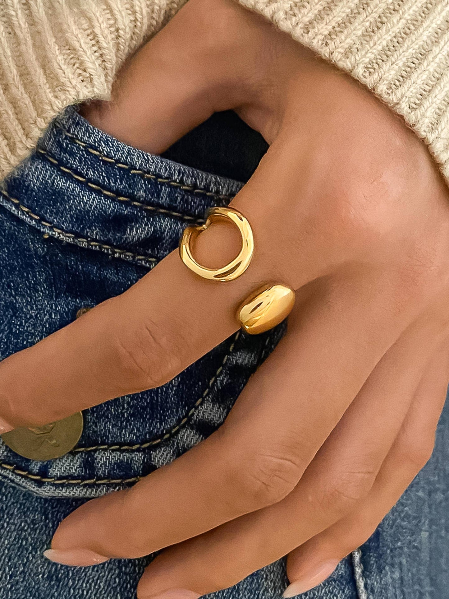 Flora Abstract Ring