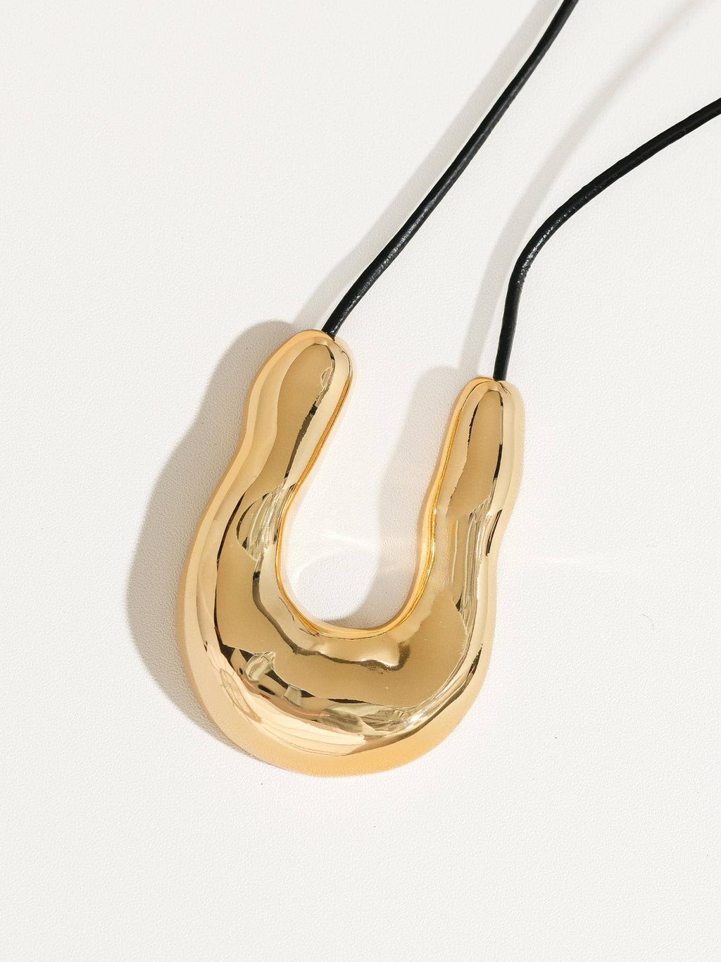 Sable Pendant Cord Necklace